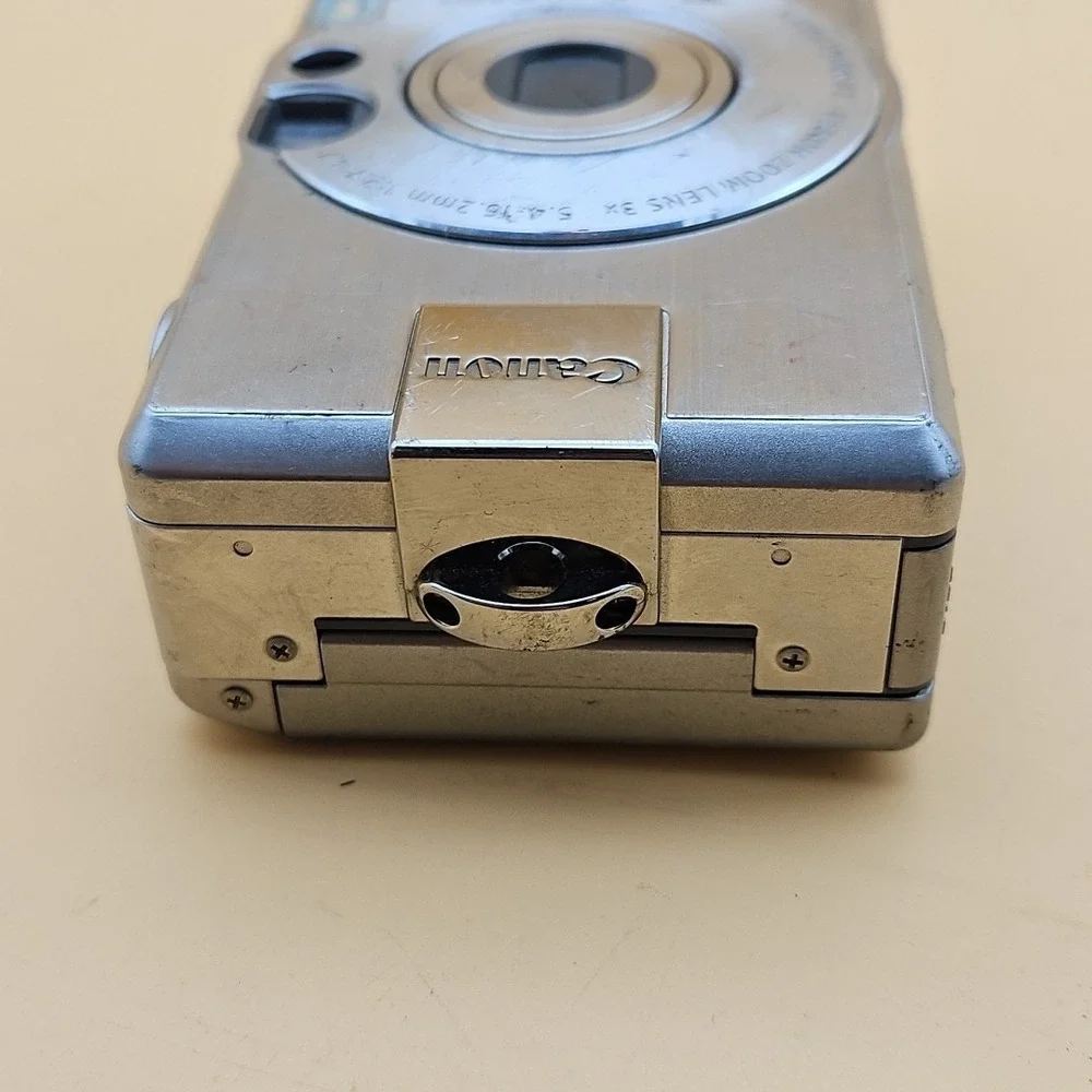Canon PowerShot S330 Digital ELPH 2.0MP 3x Zoom UNTESTED AS IS FOR PARTS
